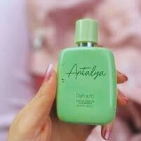 Defacto kadın Parfüm  Antalya temalı, odunsu 50 ml'lik