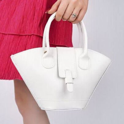 SHIKIRTI Kadın Çanta – Kova Şekilli Üçgen Model, Uzun Askılı