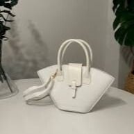 SHIKIRTI Kadın Çanta – Kova Şekilli Üçgen Model, Uzun Askılı