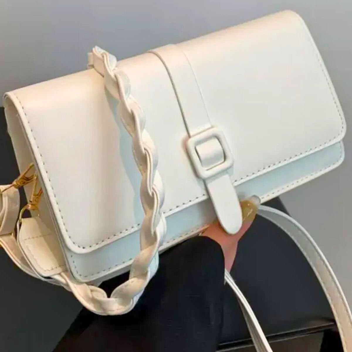 Lila Kadın Çantası – Örgülü Askılı Mini