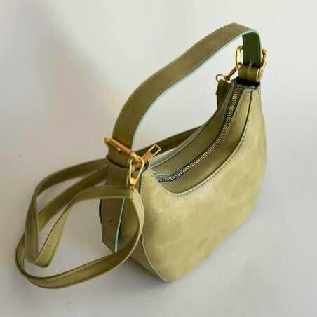 Kadın Çantası Celina – Şık, Kullanışlı ve Gece