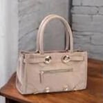 Kadın çantası “Sweet” – Altın detaylı, şık, farklı ve kullanışlı.