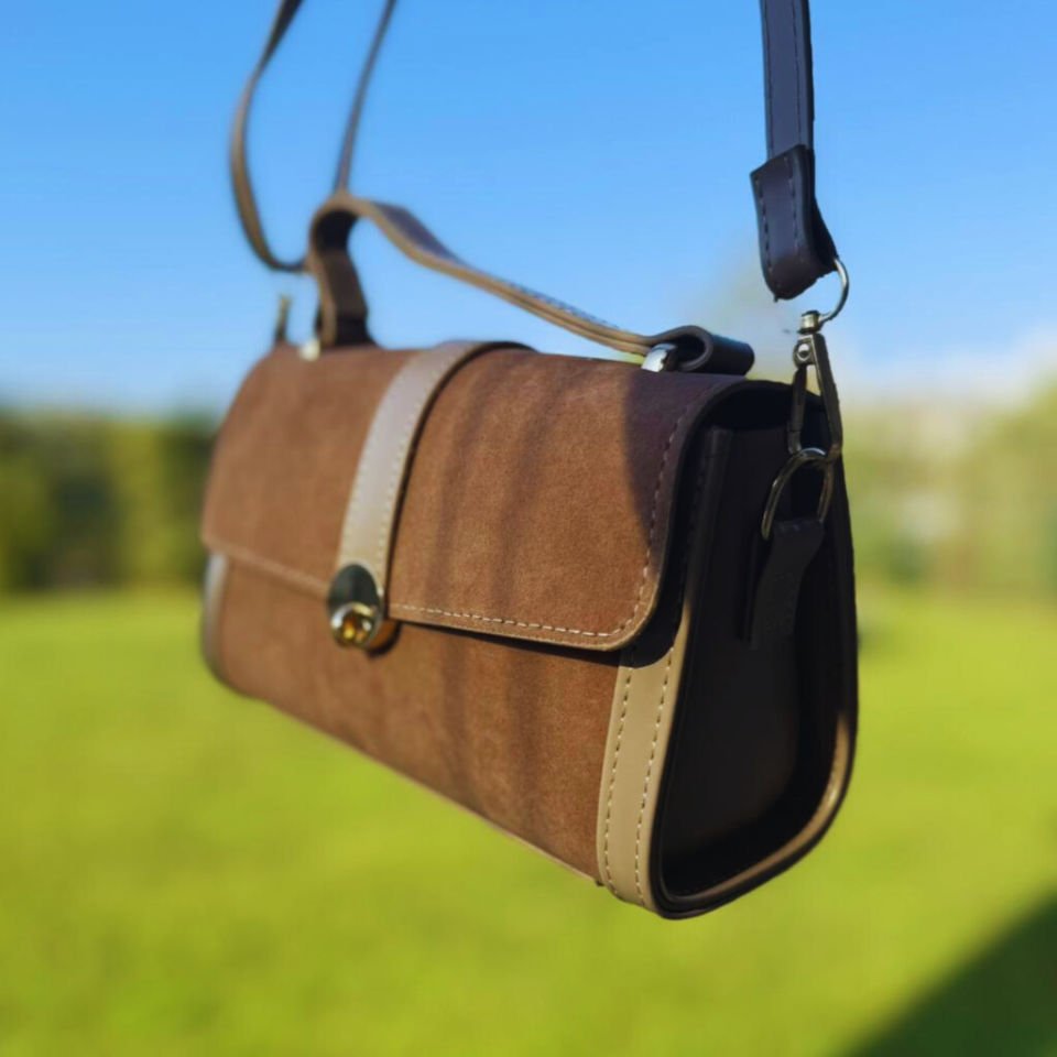 Kadın çantası “Cleo” – Vintage stil, gündüz ve gece için özel tasarım.