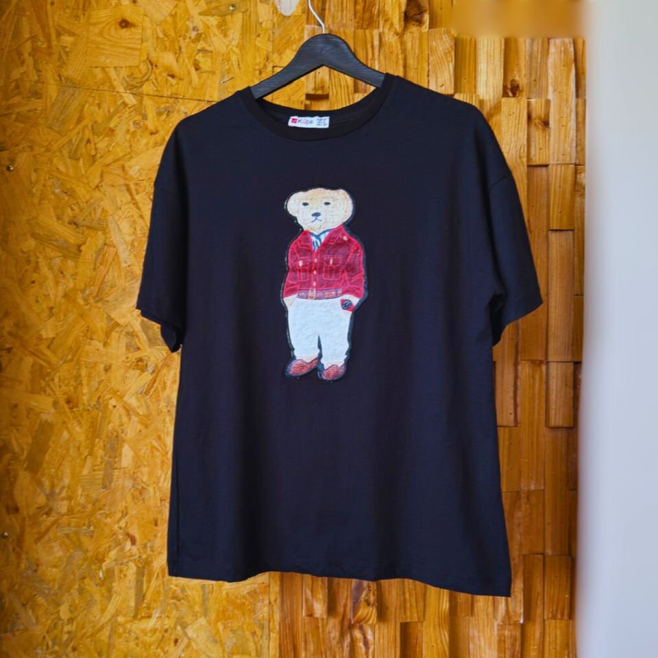 تی‌شرت سفید یونیسکس با طرح خرس شیک‌پوش