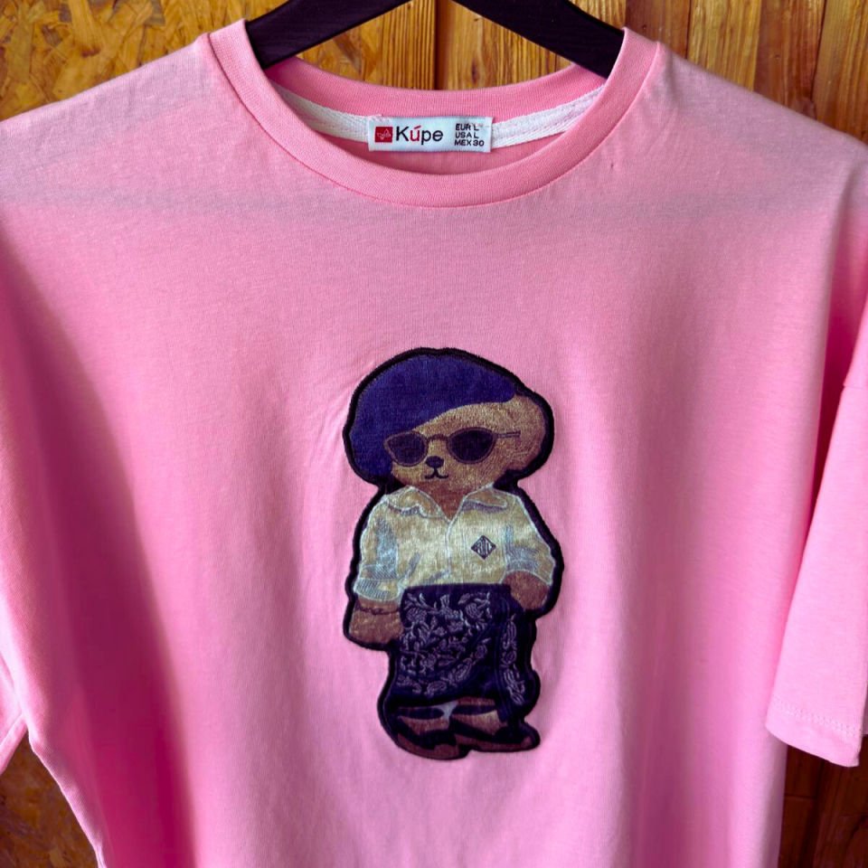 تی‌شرت سفید یونیسکس با طرح خرس شیک‌پوش