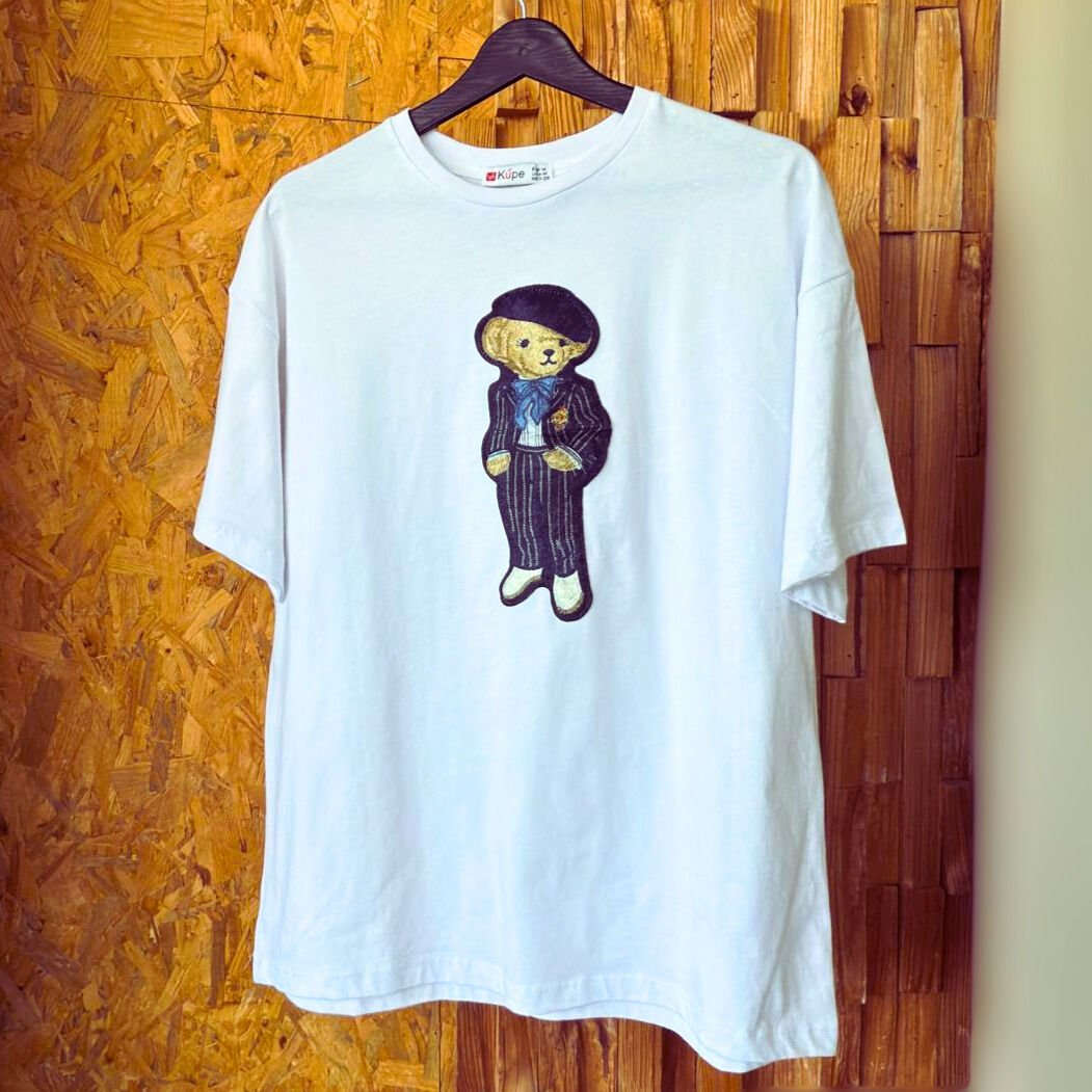 تی‌شرت سفید یونیسکس با طرح خرس شیک‌پوش