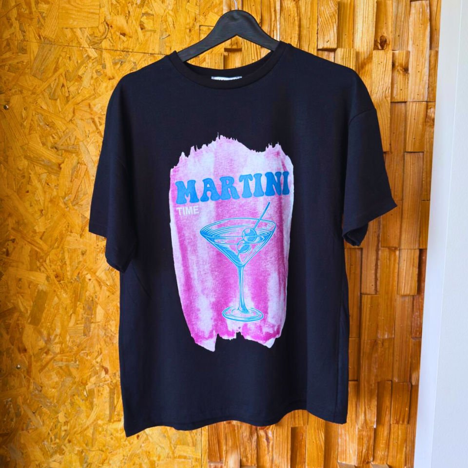 تی‌شرت زنانه با طرح فنجام