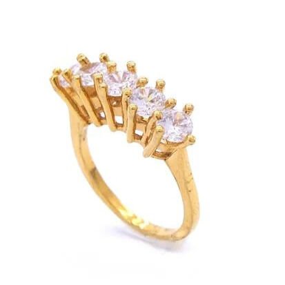 انگشتر پنج‌نگین رنگ طلایی