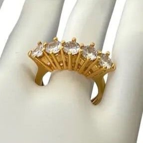 انگشتر پنج‌نگین رنگ طلایی